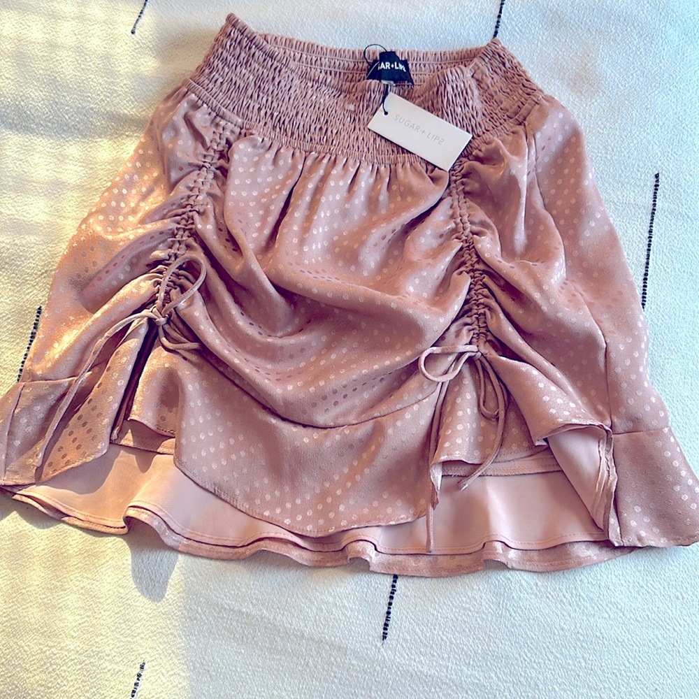 New ! NWT Sugar Lips ruched min skirt